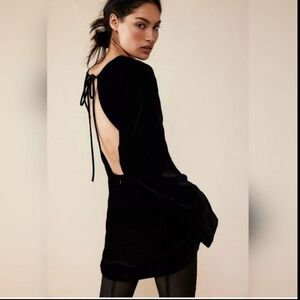 NWOT Free People Chelsey Black Velvet Bell Sleeve Open Back Mini Dress SizeSmall